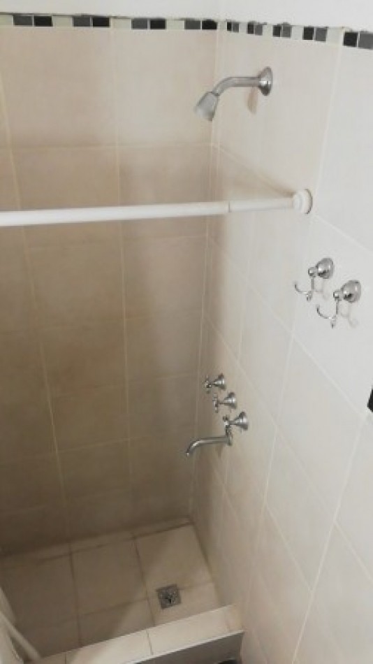 Departamento a la calle 2 dormitorios Centro 