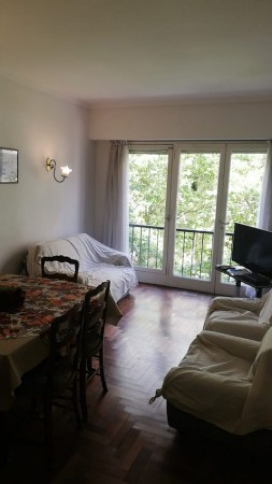 Departamento a la calle 2 dormitorios Centro 